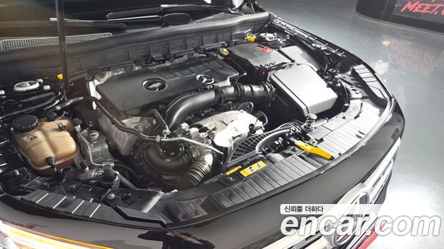 Mercedes-Benz GLB-Class GLB220