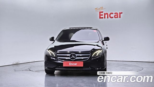 Mercedes-Benz E-Class E200 Avantgarde