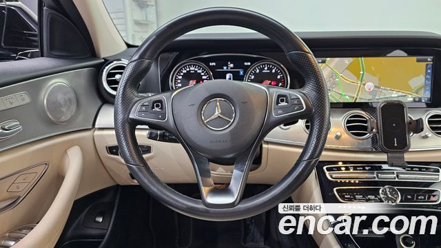 Mercedes-Benz E-Class E200 Avantgarde