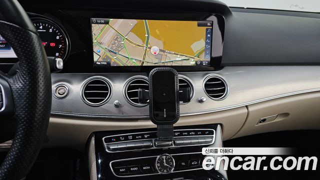 Mercedes-Benz E-Class E200 Avantgarde