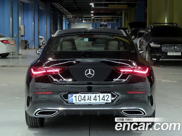 Mercedes-Benz CLA-Class CLA250 4MATIC