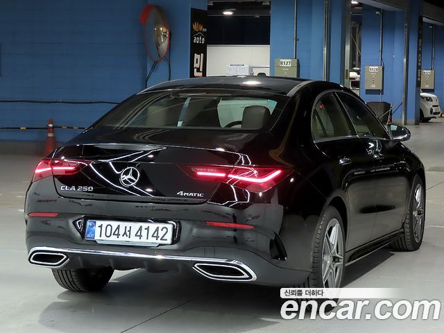 Mercedes-Benz CLA-Class CLA250 4MATIC