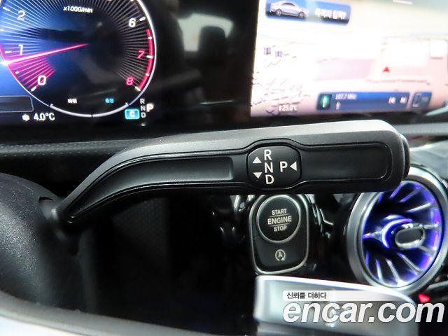 Mercedes-Benz CLA-Class CLA250 4MATIC