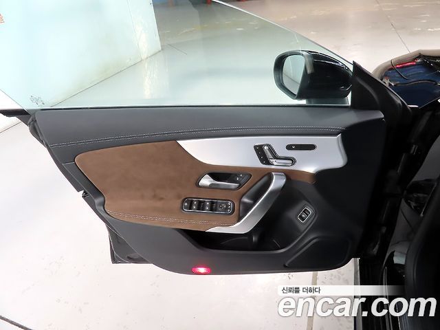 Mercedes-Benz CLA-Class CLA250 4MATIC