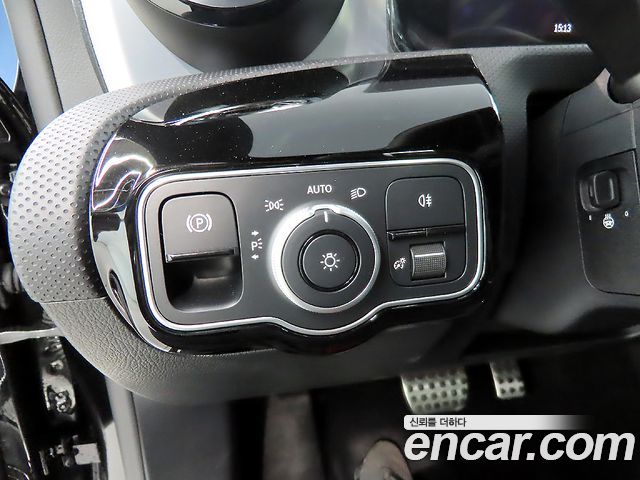 Mercedes-Benz CLA-Class CLA250 4MATIC