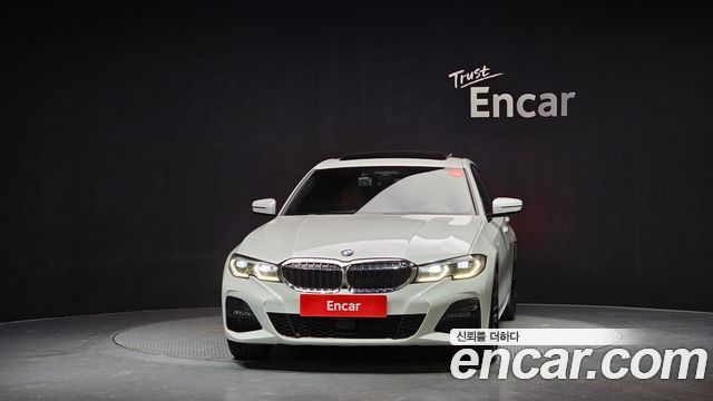 BMW 3-Series 330i xDrive M Sport