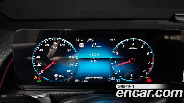 Mercedes-Benz GLB-Class AMG GLB35 4MATIC
