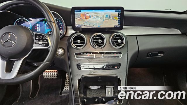 Mercedes-Benz C-Class C200 AMG Line