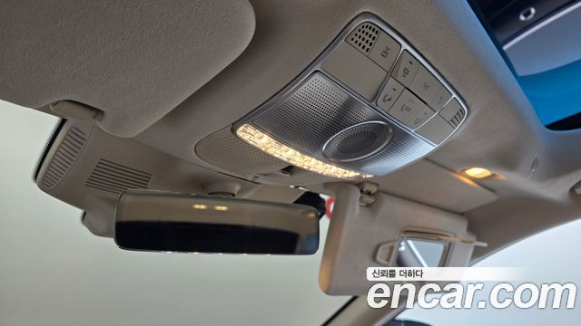 Mercedes-Benz S-Class W222 Maybach S560 4MATIC