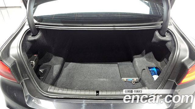 BMW 5-Series 530i M Sport Package
