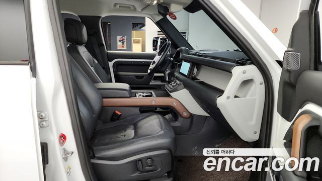 Land Rover Defender 110 D300 HSE