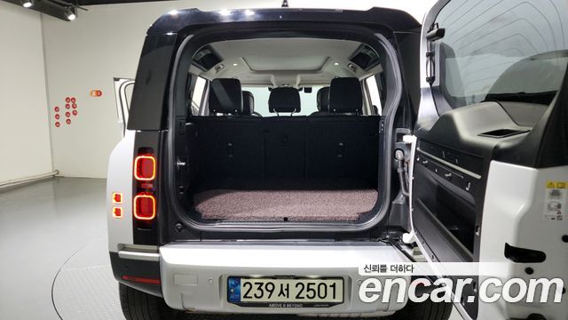 Land Rover Defender 110 D300 HSE