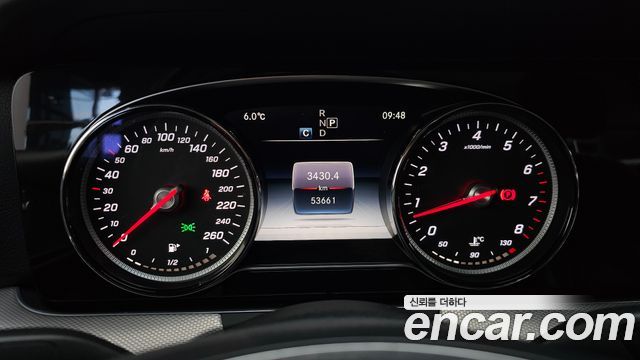 Mercedes-Benz E-Class E200 Avantgarde