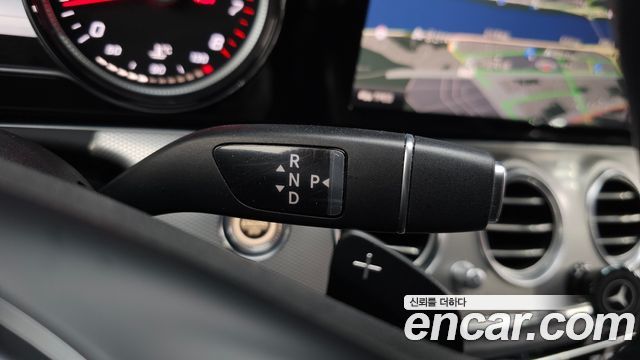 Mercedes-Benz E-Class E200 Avantgarde