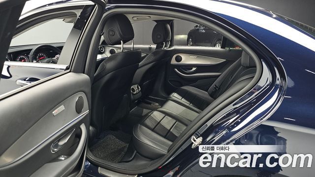 Mercedes-Benz E-Class E200 Avantgarde