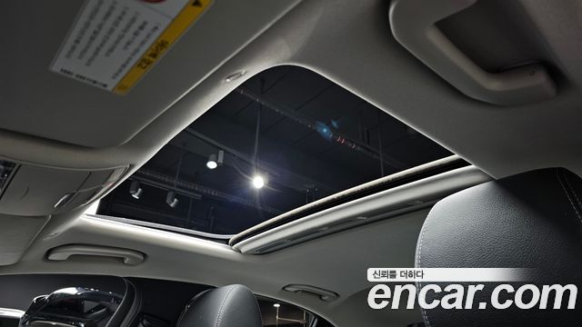 Mercedes-Benz E-Class E200 Avantgarde