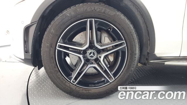 Mercedes-Benz GLC-Class GCL300 4MATIC Coupe