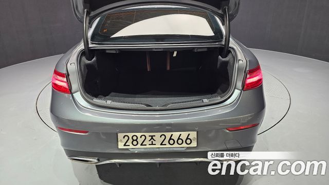 Mercedes-Benz E-Class E220d Coupe