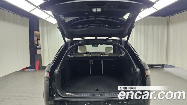 Land Rover Range Rover Velar 2.0 P250 R-Dynamic SE