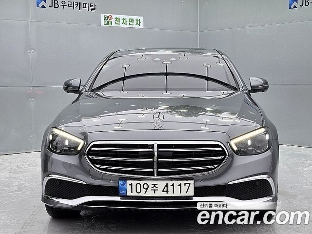 Mercedes-Benz E-Class E300e 4MATIC Exclusive