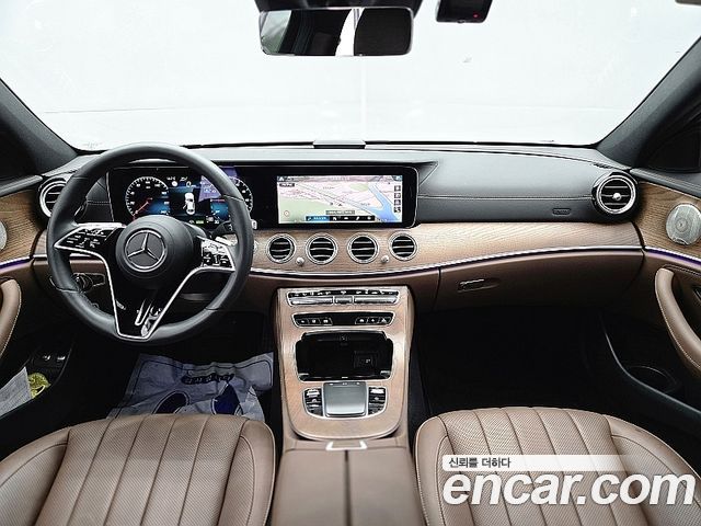 Mercedes-Benz E-Class E300e 4MATIC Exclusive