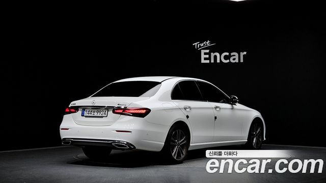 Mercedes-Benz E-Class E350 4MATIC Avantgarde