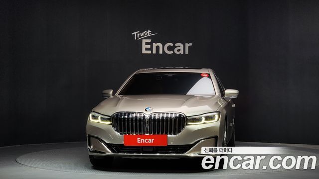 BMW 7-Series M760Li xDrive V12 Excellence