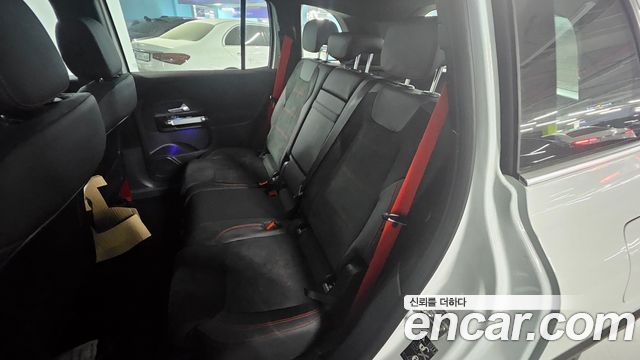 Mercedes-Benz GLB-Class AMG GLB35 4MATIC