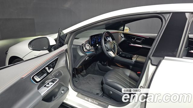 Mercedes-Benz EQE EQE350+