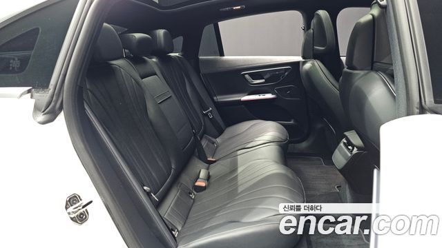 Mercedes-Benz EQE EQE350+