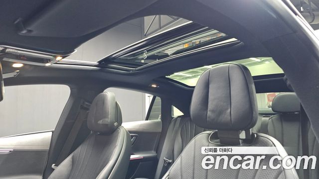 Mercedes-Benz EQE EQE350+