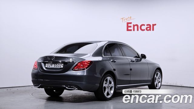 Mercedes-Benz C-Class C200 4MATIC Exclusive