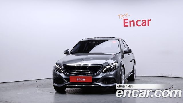Mercedes-Benz C-Class C200 4MATIC Exclusive