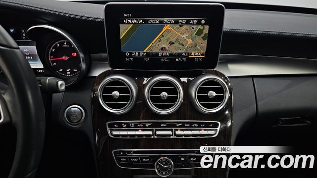 Mercedes-Benz C-Class C200 4MATIC Exclusive