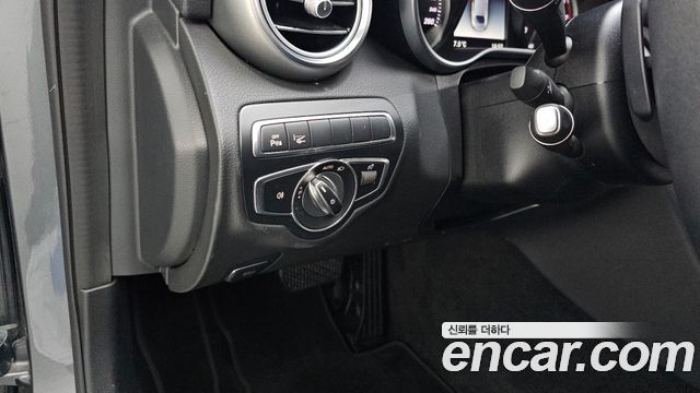 Mercedes-Benz C-Class C200 4MATIC Exclusive