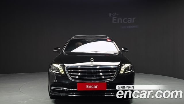 Mercedes-Benz S-Class W222 S560L 4MATIC