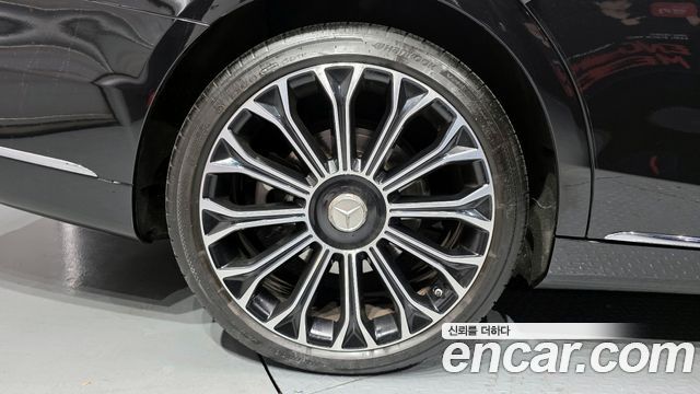 Mercedes-Benz S-Class W222 S560L 4MATIC