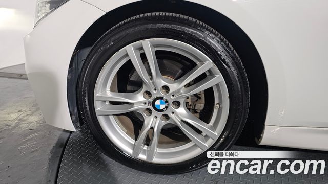 BMW 3-Series 330i M Sport