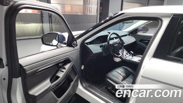 Land Rover Range Rover Evoque P250 SE