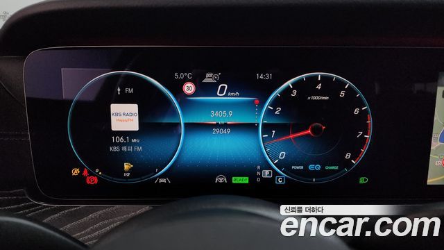Mercedes-Benz E-Class E350 4MATIC AMG Line