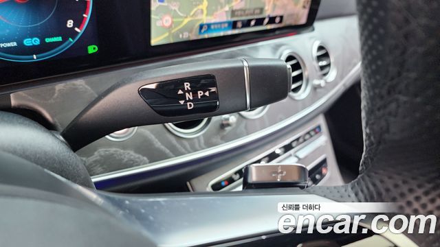 Mercedes-Benz E-Class E350 4MATIC AMG Line