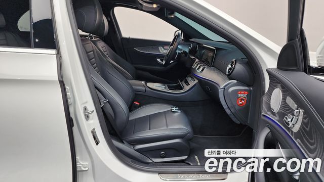 Mercedes-Benz E-Class E350 4MATIC AMG Line
