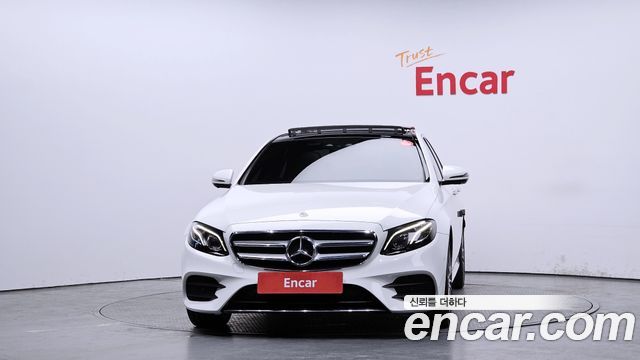 Mercedes-Benz E-Class E300 4MATIC AMG Line