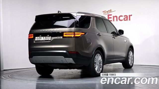 Land Rover Discovery 3.0 TD6 HSE Luxury