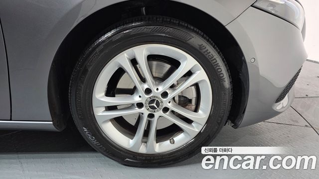 Mercedes-Benz A-Class A220 Hatchback