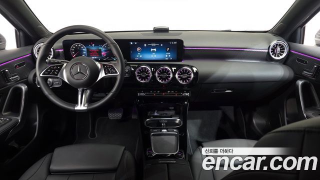 Mercedes-Benz A-Class A220 Hatchback