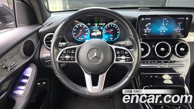 Mercedes-Benz GLC-Class GLC300e 4MATIC