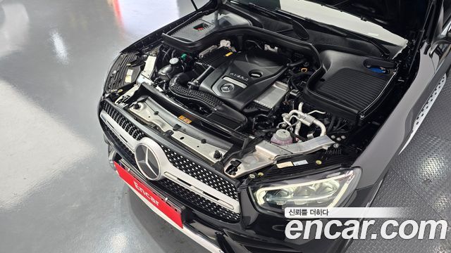 Mercedes-Benz GLC-Class GLC300e 4MATIC Coupe