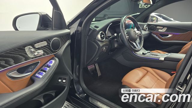 Mercedes-Benz GLC-Class GLC300e 4MATIC Coupe