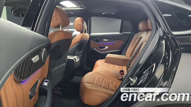 Mercedes-Benz GLC-Class GLC300e 4MATIC Coupe